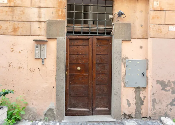Trastevere 2 Badrooms Design Apartment